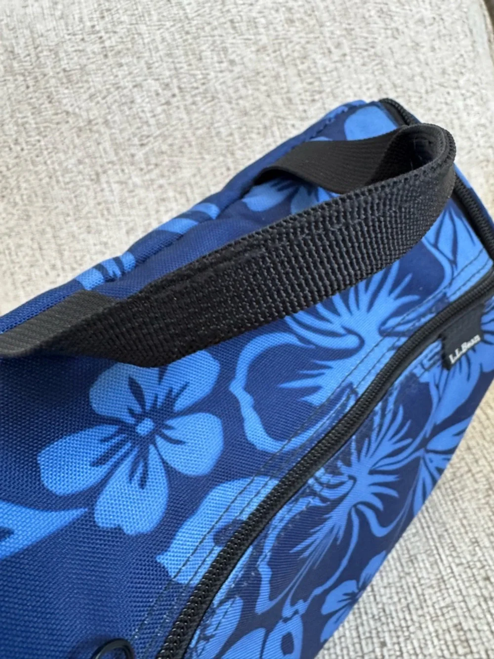 L.L. Bean Navy and Light Blue Floral Toiletries Accessories Tote Bag - Picture 7 of 12